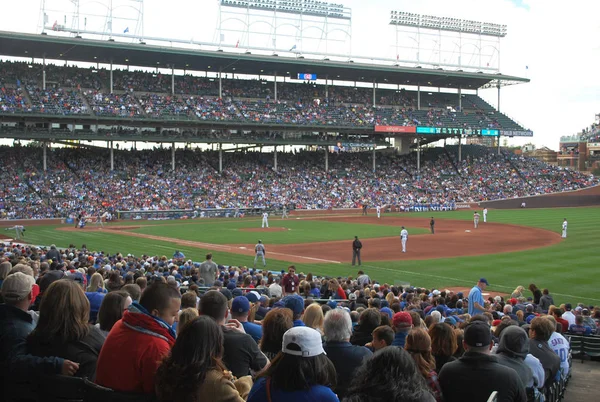 Chicago Cubs Wrigley Field Baseball Diamond June 12, 2012 vs Detroit — Stock Photo, Image