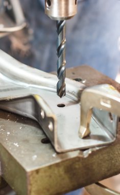 Dikey delme makinesi