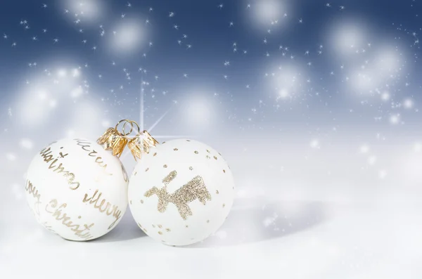 Christmas background, decoration and spruce branches. Christmas balls on a white background. Soft focus. Sparkles and bubbles. Abstract background. Modern. — Stock Photo, Image