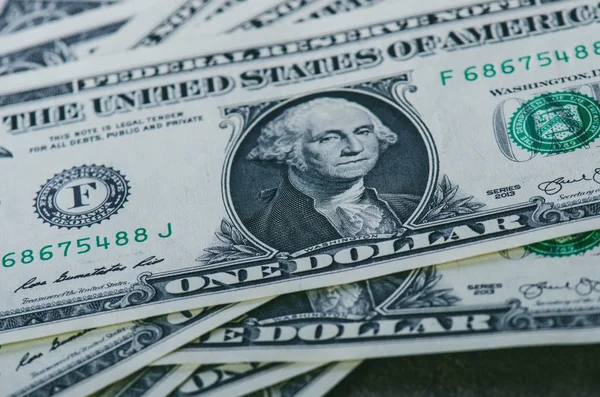Банкноты Доллару Черном Столе Наличными Американскими Долларами Винтажное Прошлое Вспышка — стоковое фото