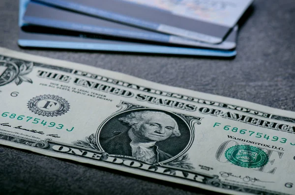 Банкноты Доллару Черном Столе Наличными Американскими Долларами Винтажное Прошлое Вспышка — стоковое фото