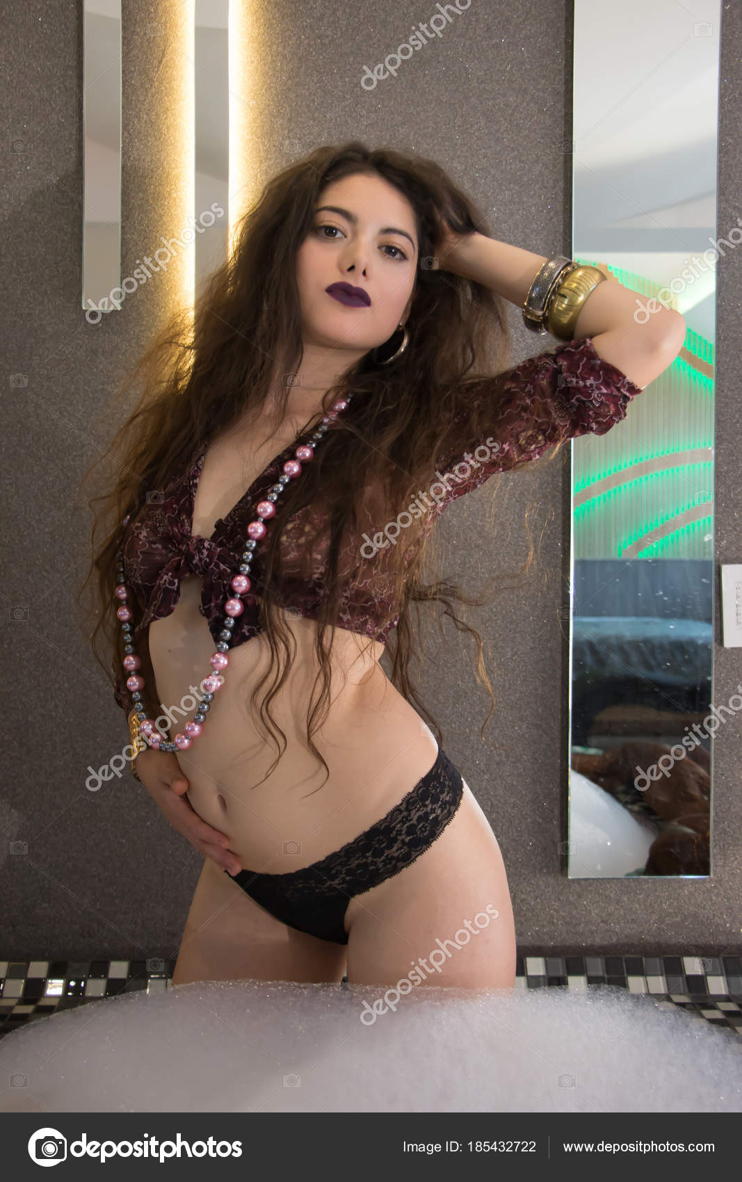 Curvy Latina Babes Curvy Latina Babes