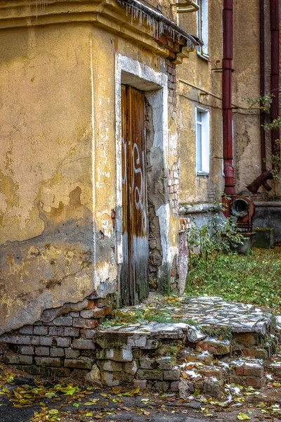 harap kapı ve sundurma