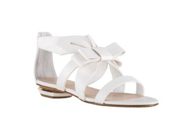 Kadın ayakkabısı beyaz zemin üzerinde. sigorta primi ayakkabı. İtalyan marka ayakkabı