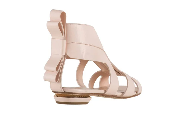 Damesschoenen op een witte achtergrond. premie schoeisel. Italiaanse merk schoenen — Stockfoto