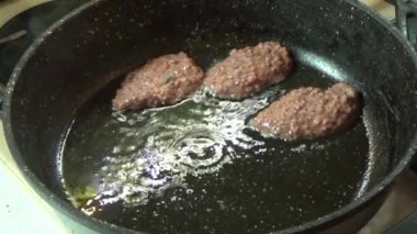 Kızarmış Karaciğer köftesi.