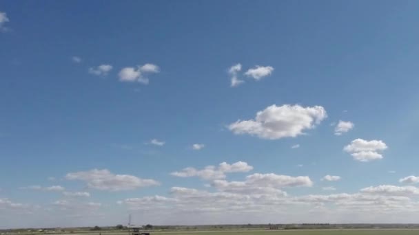 Tempo lapso as nuvens brancas — Vídeo de Stock