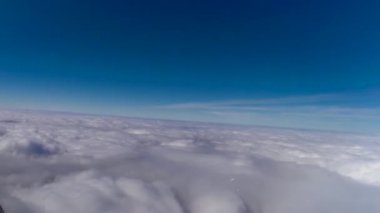 Cumulus bulutları girişinde