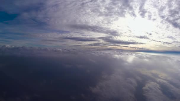Політ над хмарами — стокове відео