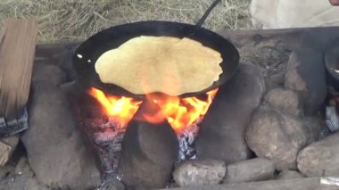 Yangın pişirme pan gözleme