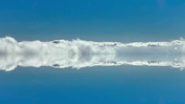 Ligne de nuages dans le ciel 