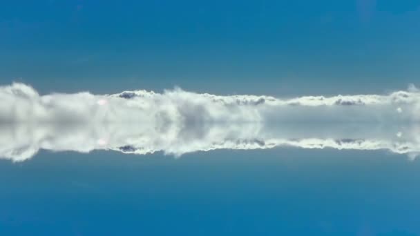 Línea de nubes en el cielo — Vídeo de stock