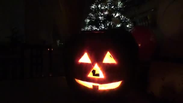 Pumpkin with flickering lights — Stock Video