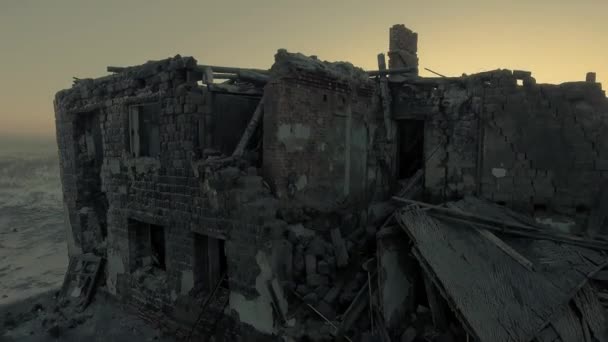 Il sole che tramonta sulle rovine — Video Stock