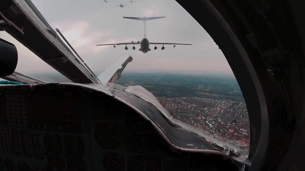 飞机飞往阅兵式 — 图库视频影像