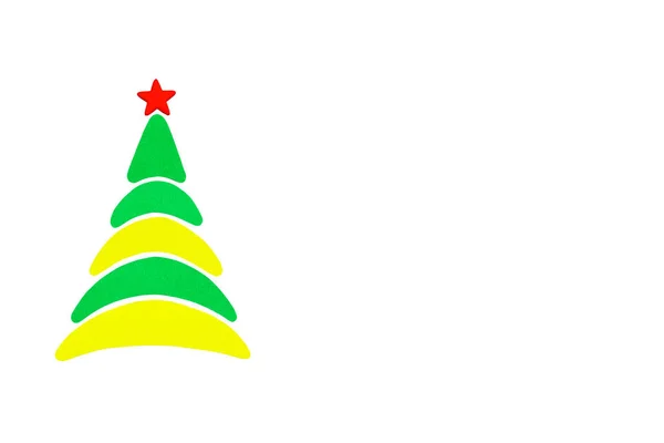 El Año Nuevo y el árbol conceptual de Navidad hecho de un cartón de color. Aislado —  Fotos de Stock