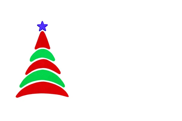 Het Nieuwjaar en Kerstmis conceptuele boom gemaakt van karton van een kleur. Geïsoleerd — Stockfoto