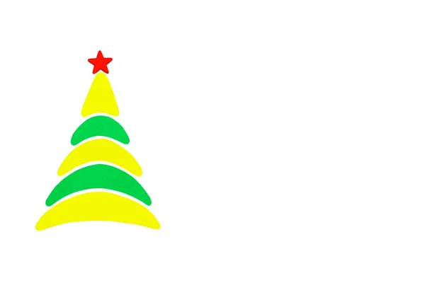 Nowy rok i święta drzewa koncepcyjne z tektury kolor. Na białym tle — Zdjęcie stockowe