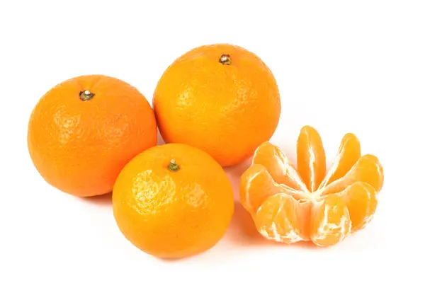 Fresh tangerine, isolated on a white background — Stock Photo, Image