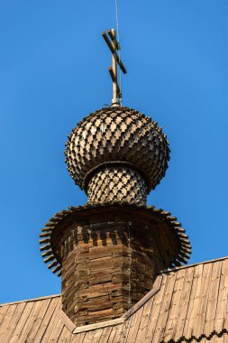 Eski ahşap Ortodoks Kilisesi Suzdal Kremlin bölgesinde.