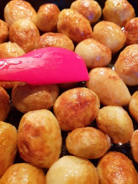 Altın genç patates kızartması