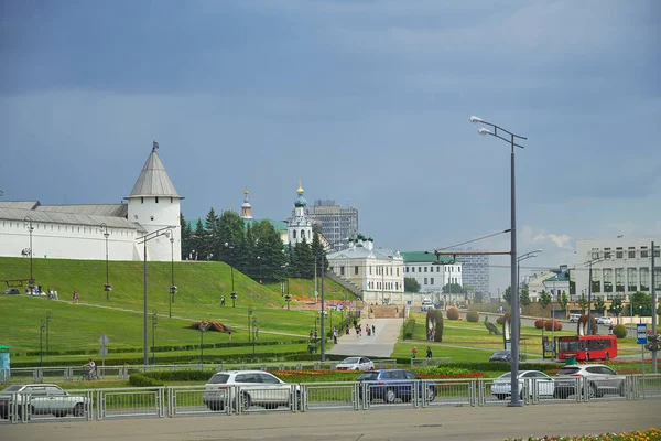 Russia Kazan June 2019 서커스 건물에서 바라본다 크렘린 정교회 — 스톡 사진