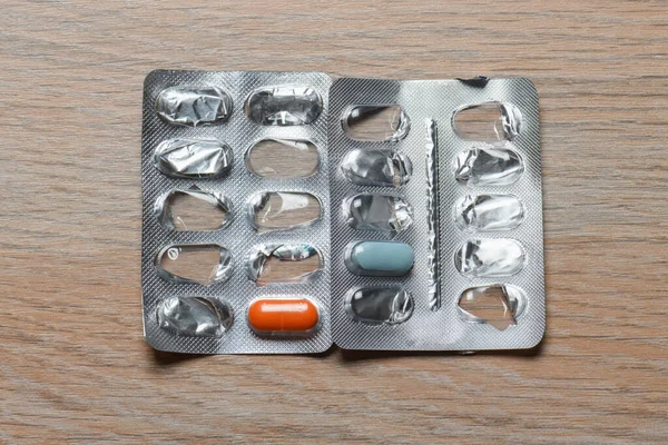 Boş Toplayan Ilaç Paketleri Viral Hastalıkların Tedavisi Için Ilaç Eksikliği — Stok fotoğraf