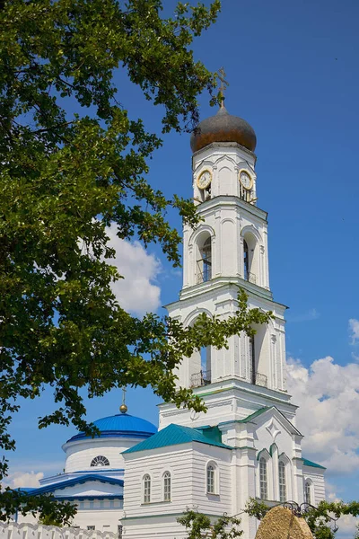 レイフ修道院の正教会の鐘楼 キリスト教文化 — ストック写真