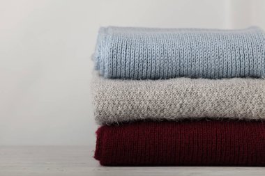 Örme elbise (kazak, eşarplar, pullovers) mavi kazık, bur