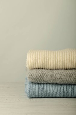 Örme giyim (kazak, eşarplar, pullovers) mavi, WHI yığını