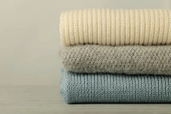 Örme giyim (kazak, eşarplar, pullovers) mavi, WHI yığını