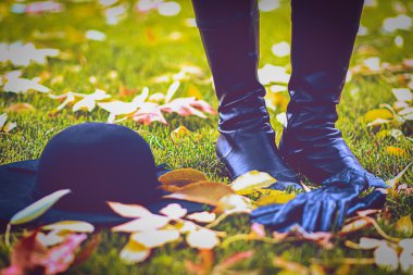 Parkta sonbahar stil