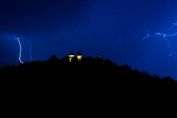 LIghtning stike over the chapel during the storm — Stock Photo, Image