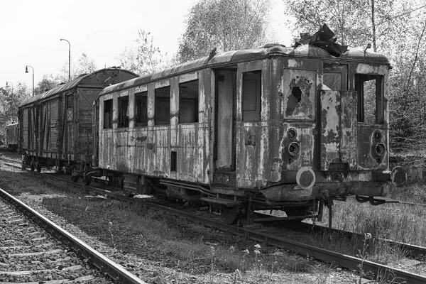 Trenes viejos destetados — Foto de Stock