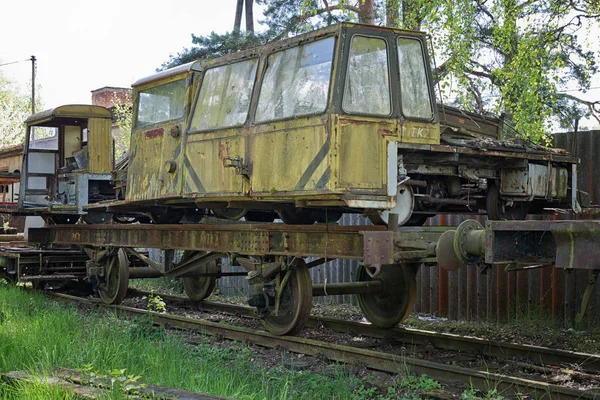 Weaned kereta tua — Stok Foto