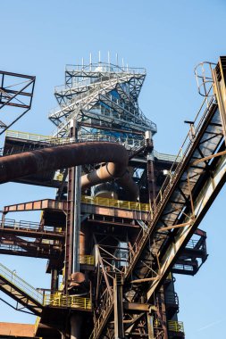 Lower Vitkovice, Çek Cumhuriyeti 'nin Ostrava eyaletinin Vitkovice ilçesinde yer alan bir sanayi mirasıdır. Endüstriyel mimarinin eşsiz bir koleksiyonuna sahip geniş bir sanayi bölgesi olan Vitkovice demirhanesini içerir. Bir set t