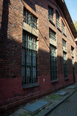 Lower Vitkovice, Çek Cumhuriyeti 'nin Ostrava eyaletinin Vitkovice ilçesinde yer alan bir sanayi mirasıdır. Endüstriyel mimarinin eşsiz bir koleksiyonuna sahip geniş bir sanayi bölgesi olan Vitkovice demirhanesini içerir. Bir set t