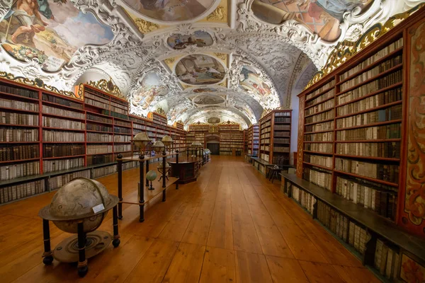 Biblioteca Mosteiro Premonstratensian Strahov Uma Das Bibliotecas Históricas Mais Valiosas — Fotografia de Stock