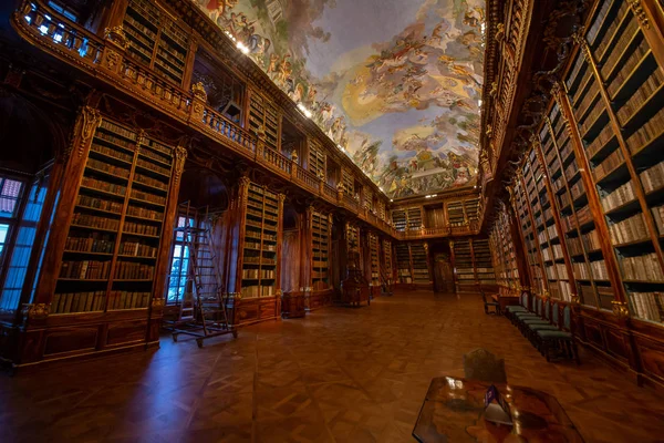 Biblioteca Del Monasterio Premonstratense Strahov Una Las Bibliotecas Históricas Más —  Fotos de Stock