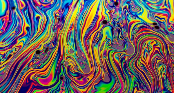 Sabun, kabarcık oluşturulan gökkuşağı renkleri — Stok fotoğraf