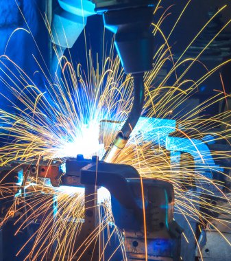 Otomotiv endüstriyel robot kaynak