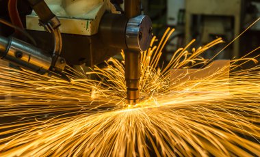 Punta kaynak makinesi otomotiv bölümü.