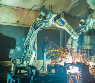  Hareket kaynak robotları.