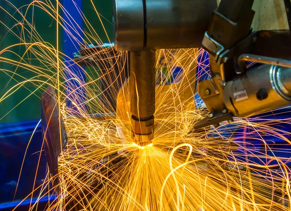 Punta kaynak makinesi otomotiv bölümü.