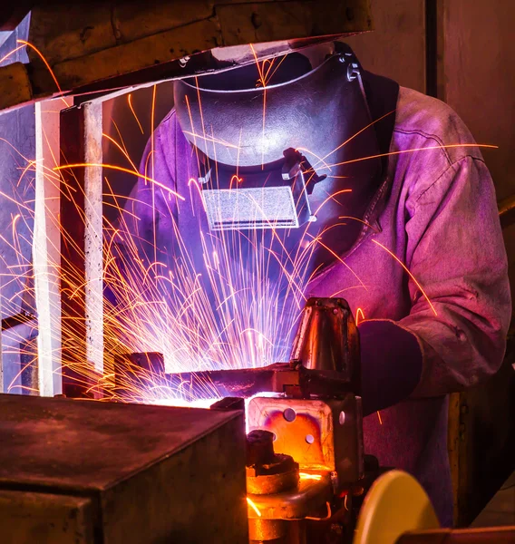 Kaynakçı Sanayi Otomotiv bölümü