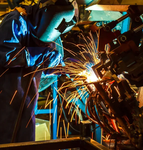 Kaynakçı Sanayi Otomotiv bölümü — Stok fotoğraf