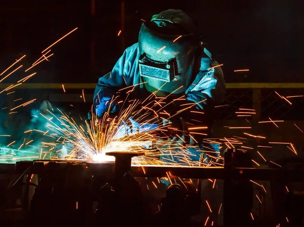 Otomotiv bölümü Kaynak Kaynakçı