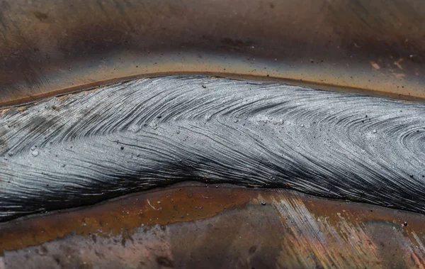 Costura de soldadura. sobre chapa de acero — Foto de Stock