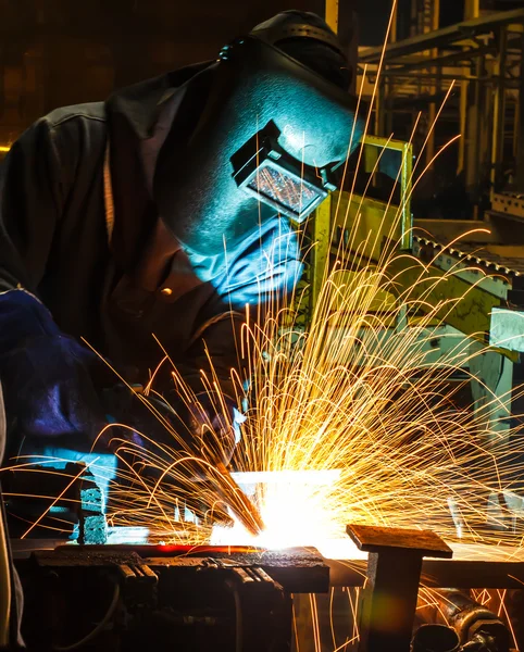 Welder welding  automotive part — Stock Photo, Image