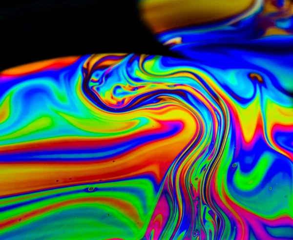 Χρώματα του ουράνιου τόξου που δημιουργείται από σαπούνι, φούσκα — Φωτογραφία Αρχείου